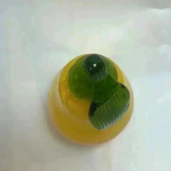 Vintage Yellow Pear Blown Glass Fruit Paper Weight Kitchen Decorative Green Stem - Picture 4 of 5